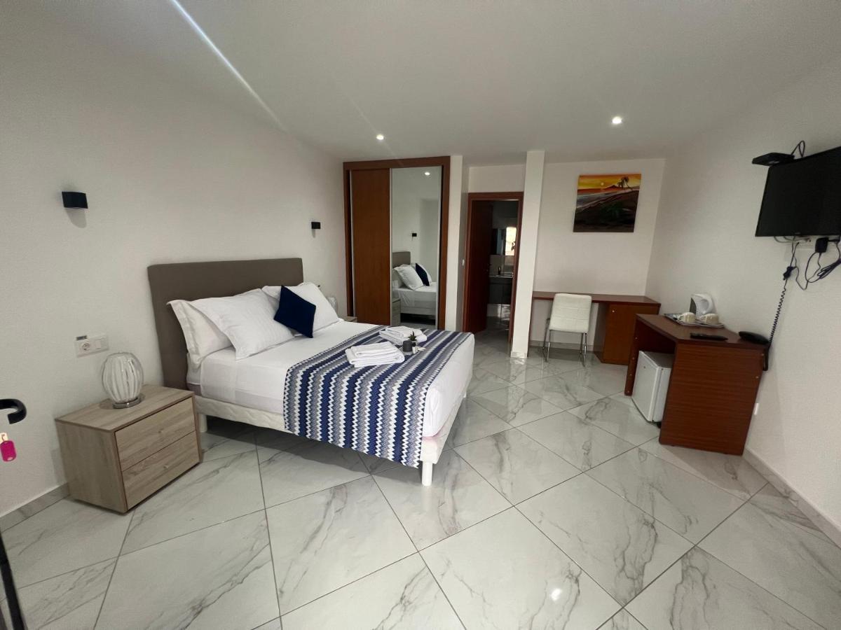 ホテル Residencial Santo Amaro タラファル エクステリア 写真